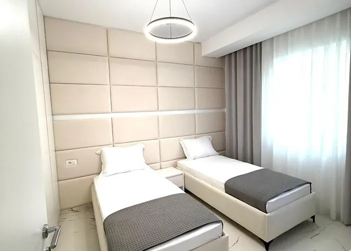 Albania Haven Kafe Flora Tirana