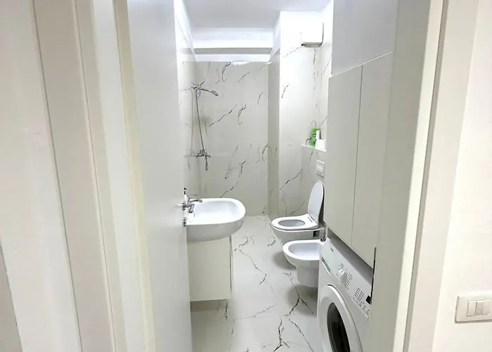 Albania Haven Kafe Flora Apartment *